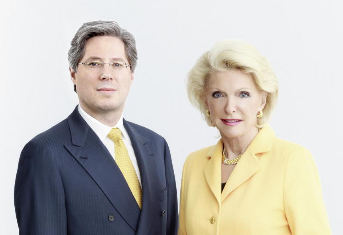 Владельцы группы компаний Schaeffler Мария-Элизабет Шэффлер-Туманн и ее сын Георг Ф. В. Шэффлер 
